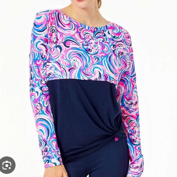 Lilly Pulitzer Finn Long Sleeve Printed Shirt Raz Berry Flamingoals - Picture 1 of 5